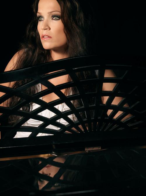 Tarja Turunen, zdroj: www.tarjaturunen.com