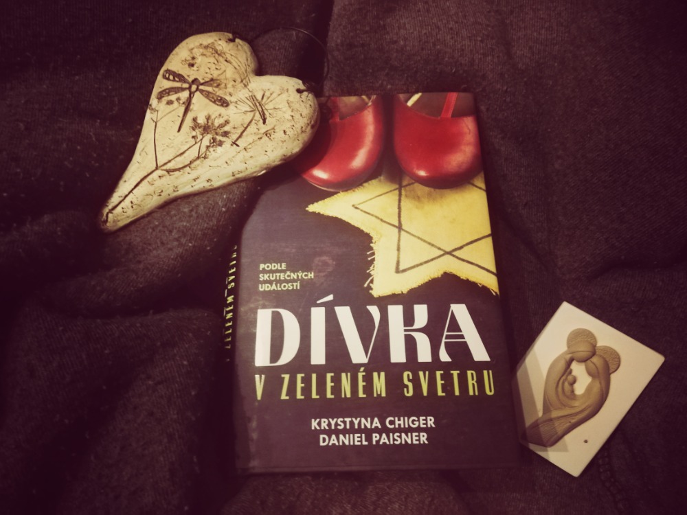 Divka v zelenem svetru Divka v zelenem svetru