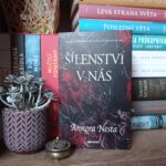Šílenství v nás